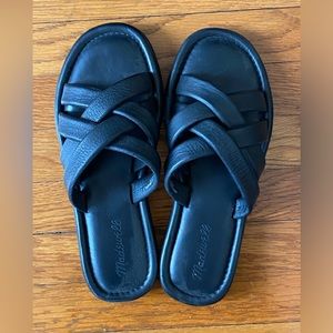 Madewell The Leeandra Slide Sandal in Black, size 8.5 (fits more like a 7.5)